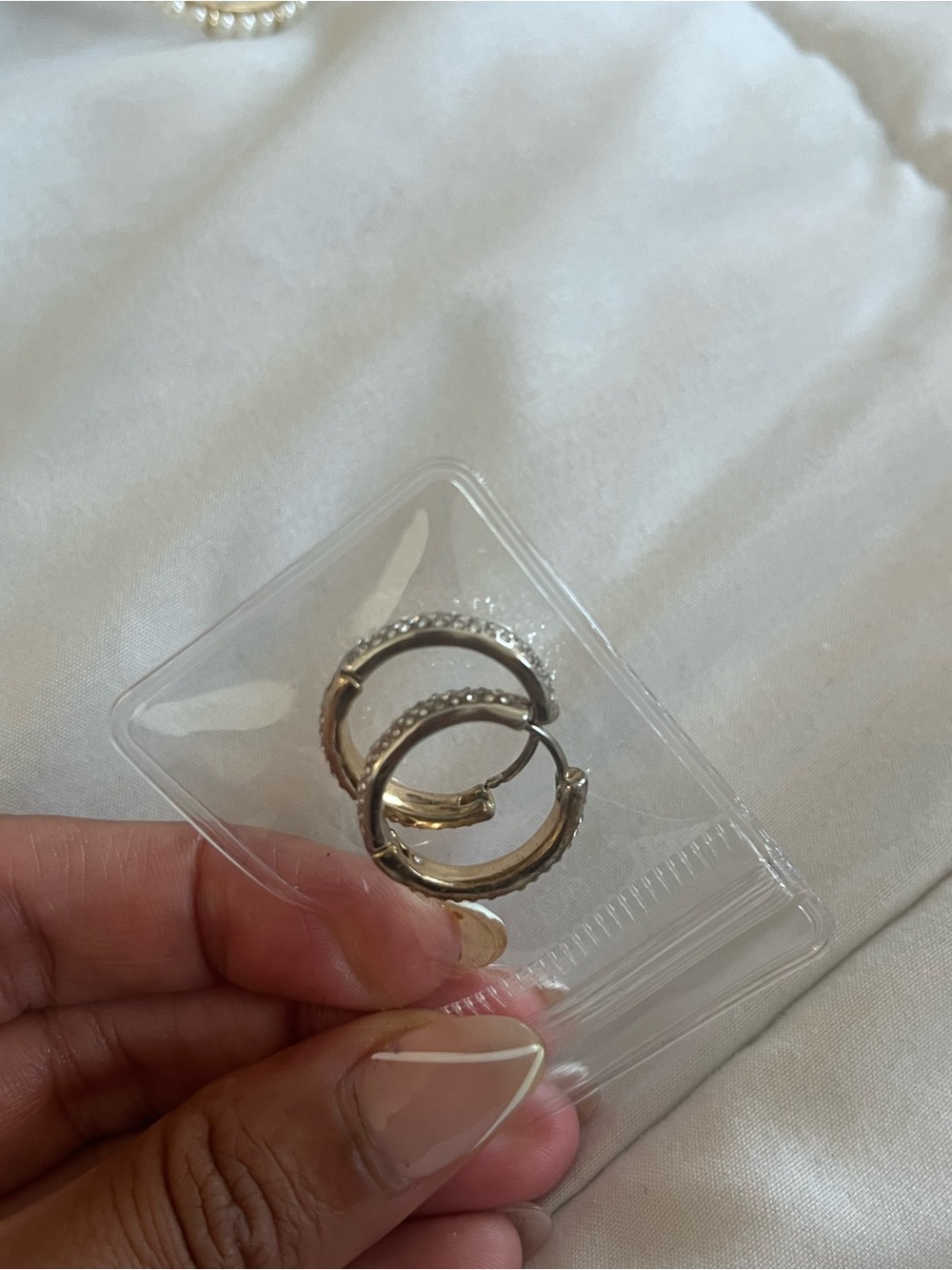 Gold and silver hoops clasp earrings cz two-tone crystal - Picture 2 of 4